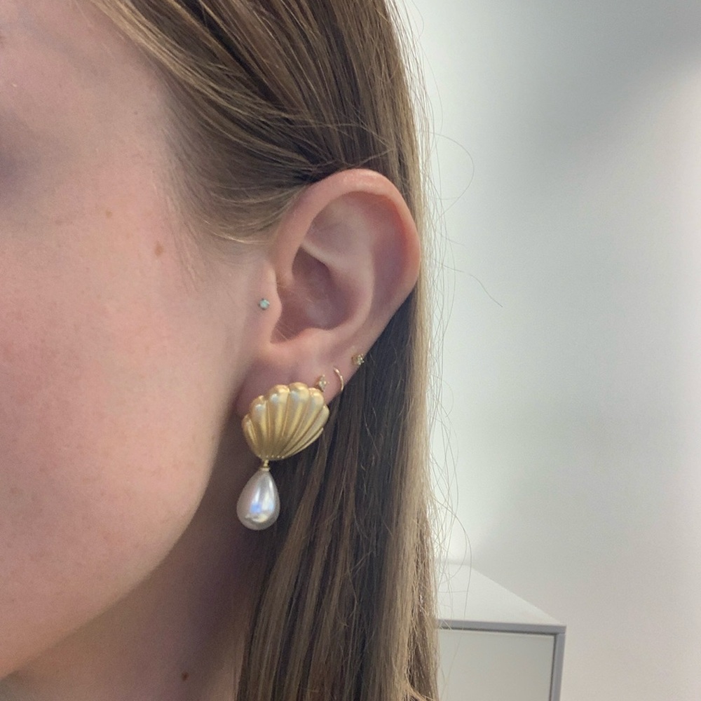 Earrings  stud dangling Pearl earrings micro dainty shell